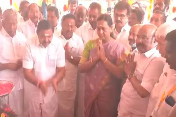 Vijaya Prabhakaran in Virudhunagar; Edappadi came to the DMDK office