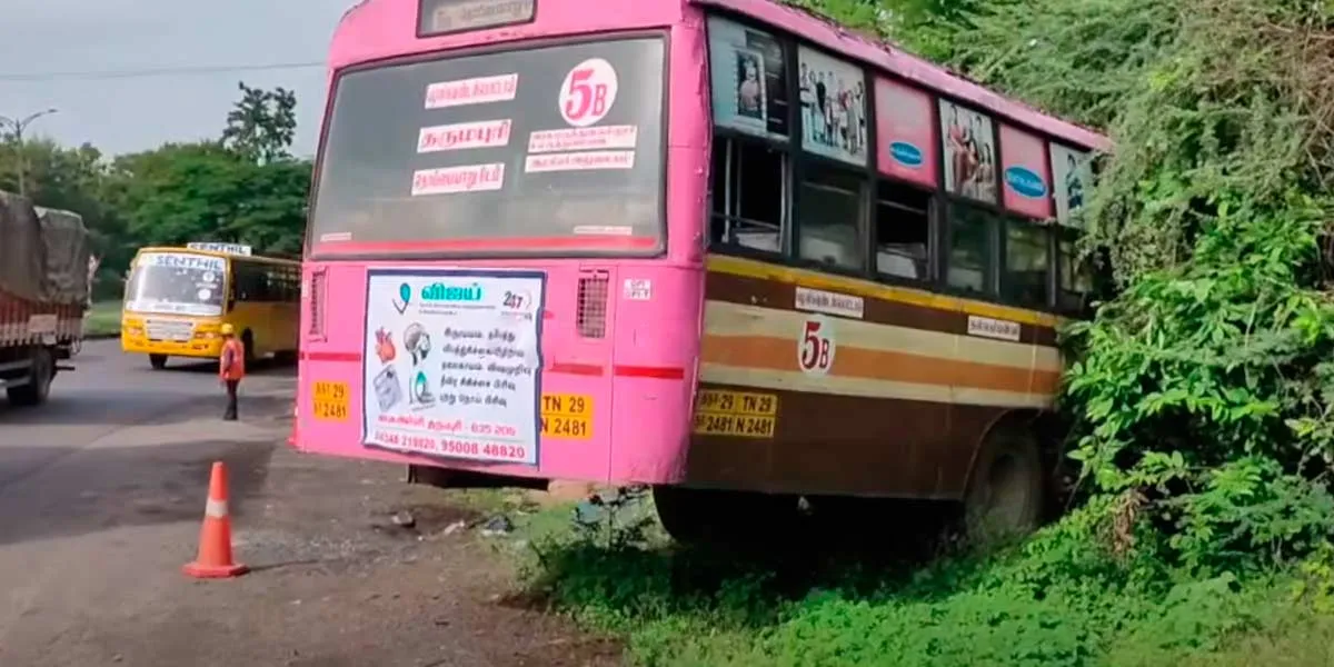 Govt bus accident at Toppur Pass; 25 people were injured