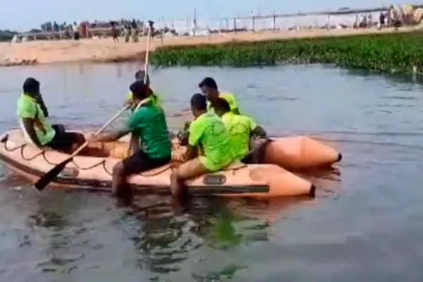 The Mysterious Boy in the Kollidam River; Rescuers in intensive search