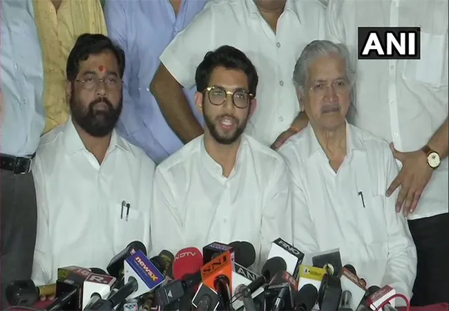 MAHARASHTRA STATE GOVERNMENT FORMS ALLIANCE SHIV SENA PARTY LEADERS MEET GOVERNOR 