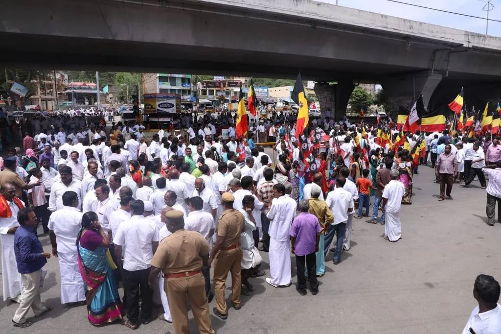 VELLORE LOK SABHA ELECTION ADMK ALLIANCE AC SHANMUGAM NOMINATION FILLED