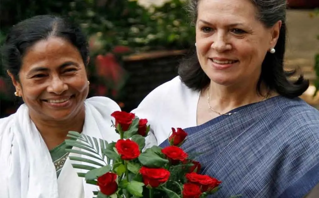 MAMATA - SONIA GANDHI 