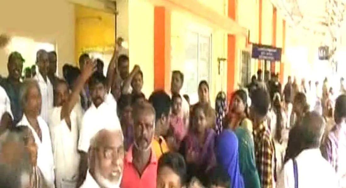  North indian Aggressive in the unreserved train compartment  in Salem