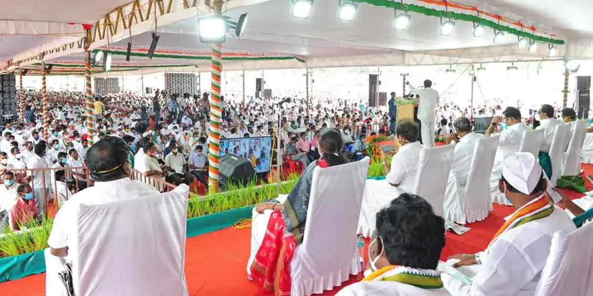  'Farmers Association' Conference organized by Congress - 5,000 volunteers participate!
