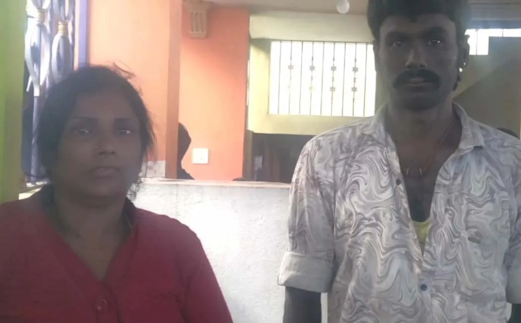 Goat theft in auto; Husband and wife caught red-handed!