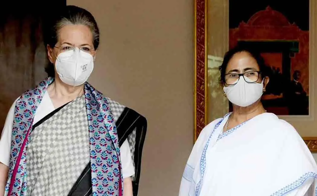 SONIA - MAMATA 