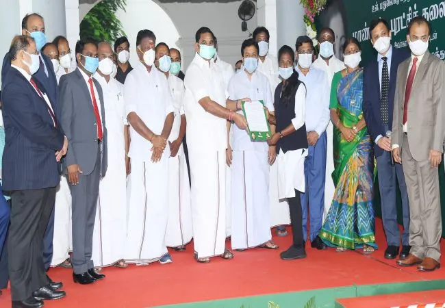 TAMILNADU CM PALANISAMY YOUNG LAWYERS FUND RS 3000 PER MONTH 