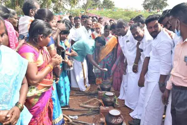 trichy collector celebrated in pongal celebration