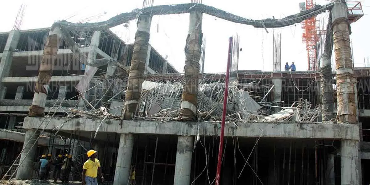 Namakkal New Government Medical College 'Portico' collapses!