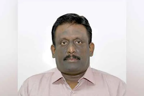  ADMK Member who leased government land; Collector who took action!