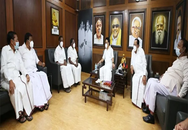 PUDUCHERRY CM NARAYANASAMY PRESS MEET AT CHENNAI 