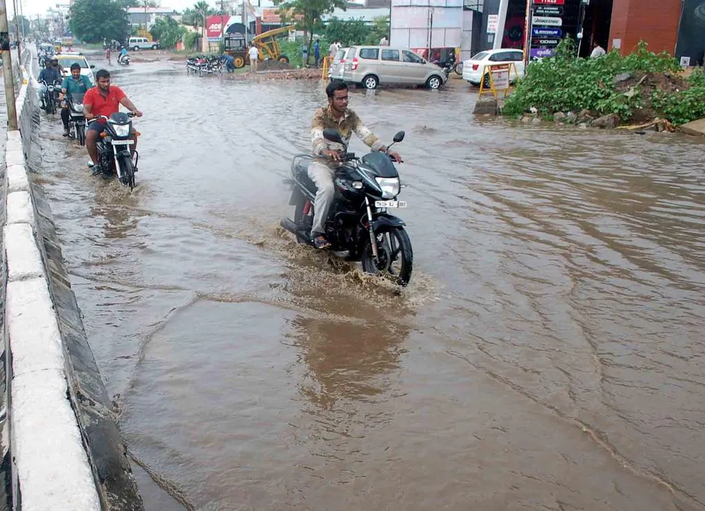 RAIN IN ERODE