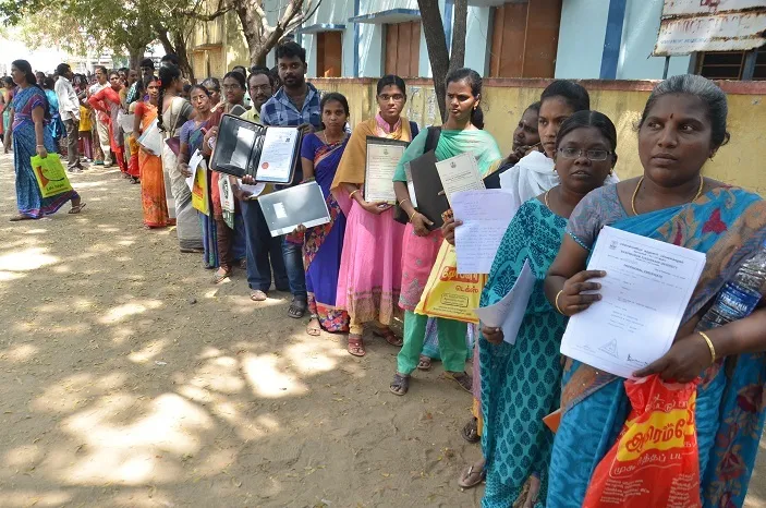  17 p. Charge memo will offered; Collector warn