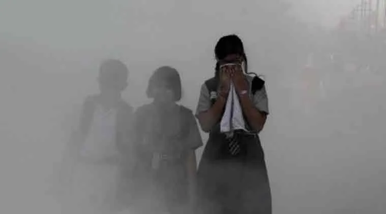 Not enough air to breathe ... air pollution touches to 900