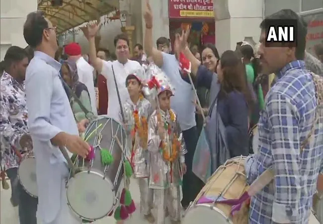 ALL OVER INDIA PEOPLES CELEBRATING THE NAVRATRI FESTIVAL 