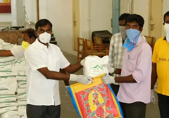  Supply of DMK Velu groceries to 5 thousand workers