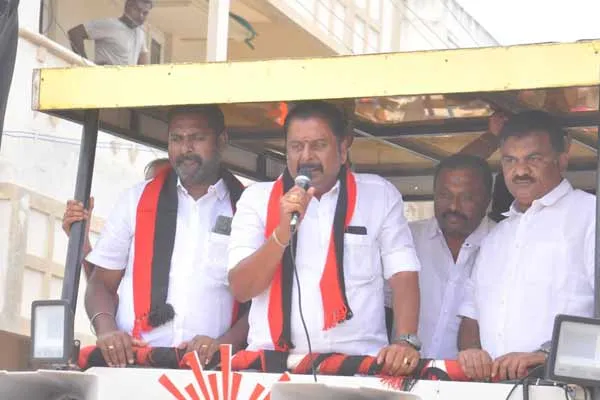DMK candidate KE Prakash assured that weakened textile sector will be revived 