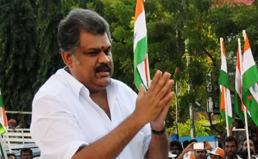 PM NARENDRA MODI MEET GK VASAN AT DELHI 
