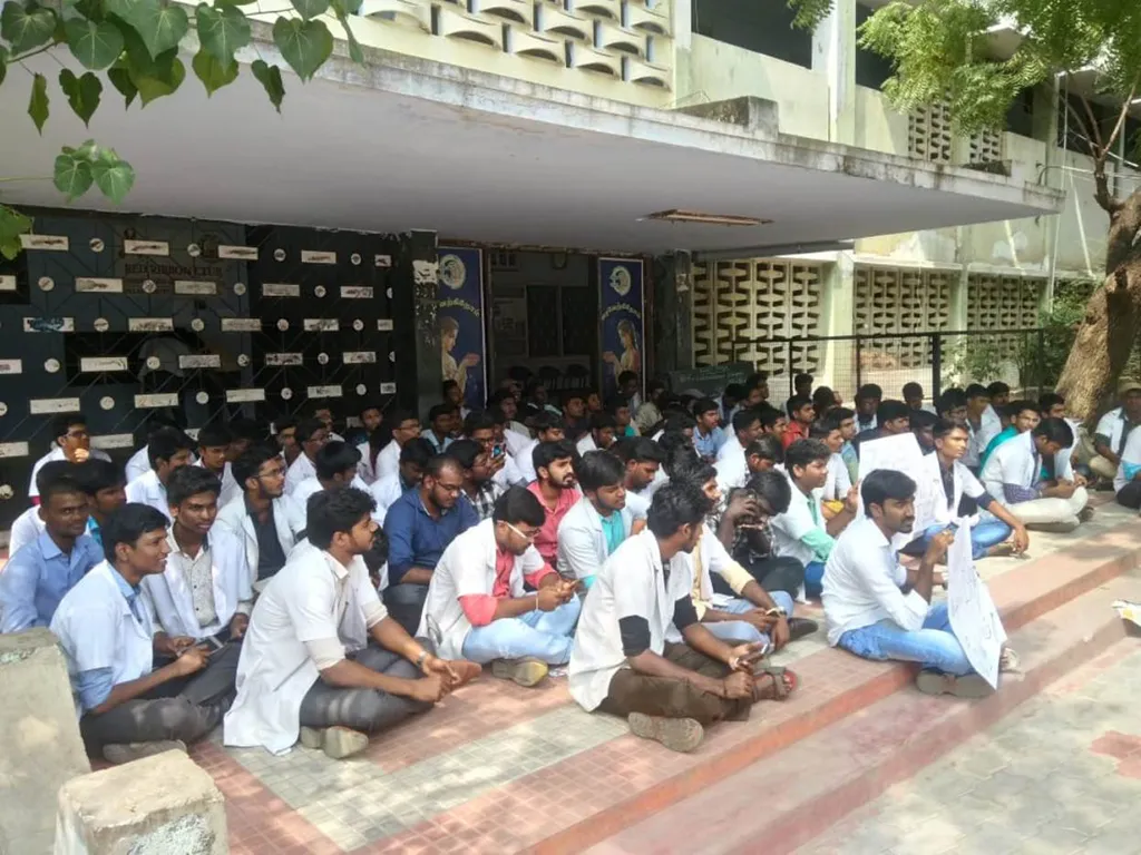  Students struggle echo! shidda medical  college closure!