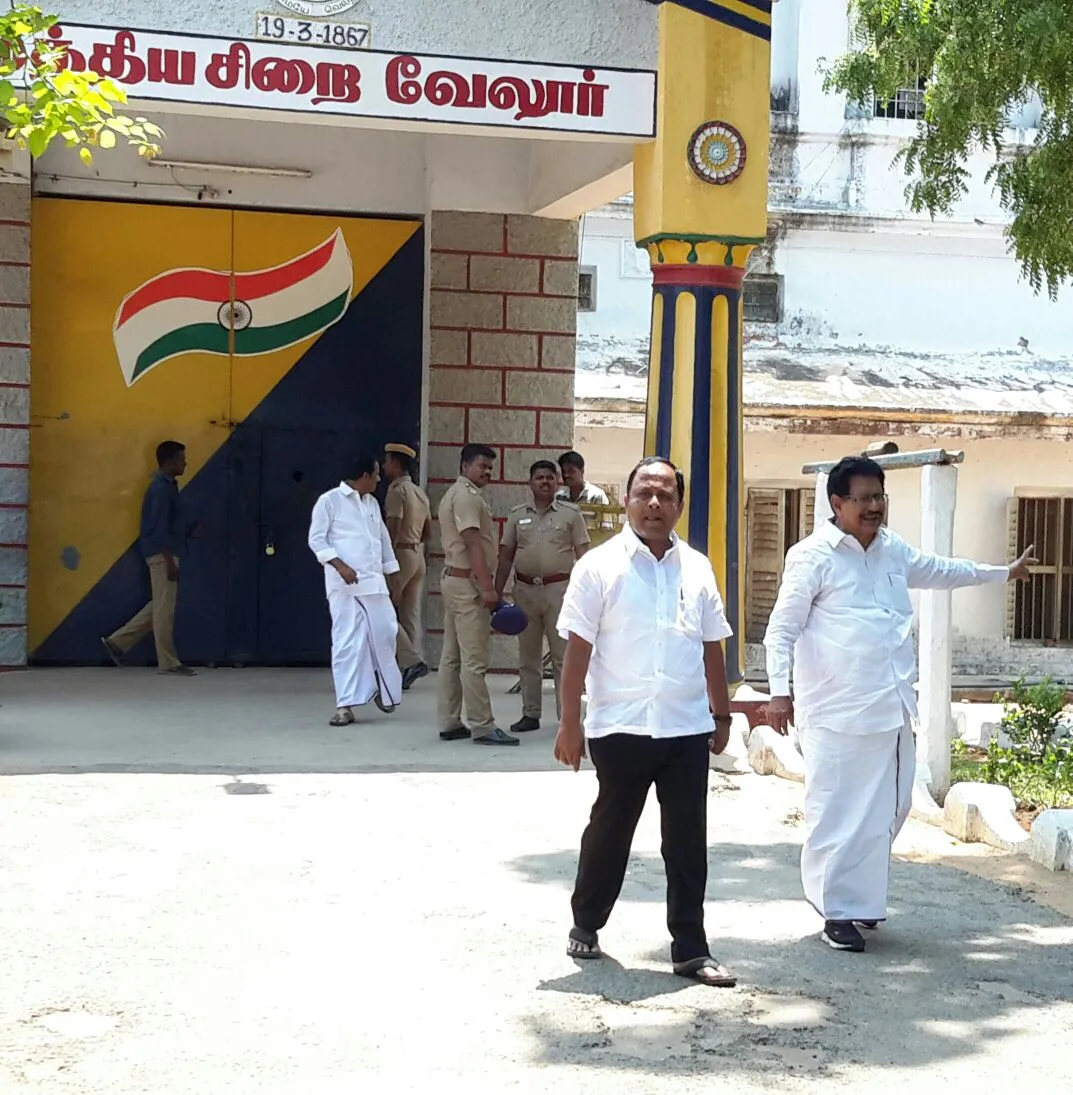 Vellore DMK ds