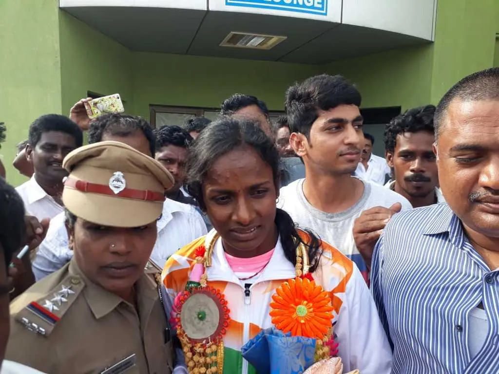 gold women gomathi marimuthu - the grand reception in Trichy!