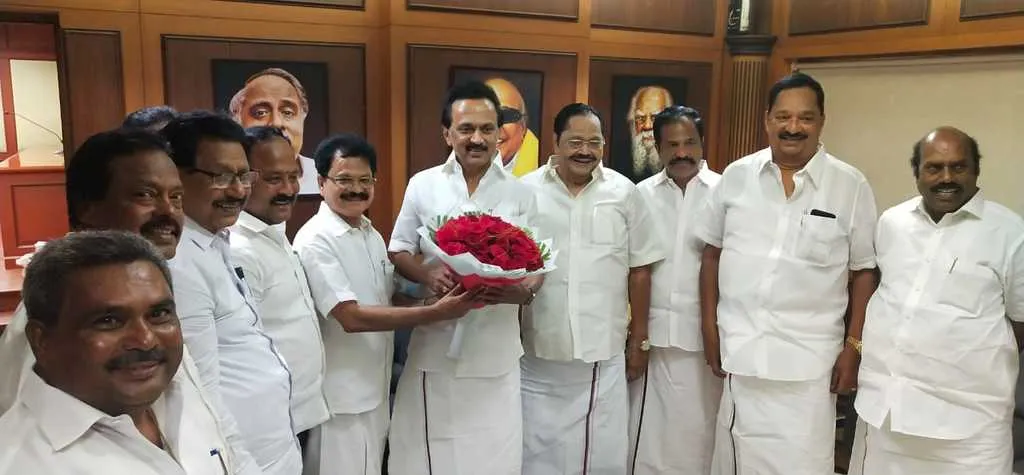  Former ammk MLA to go to DMK!