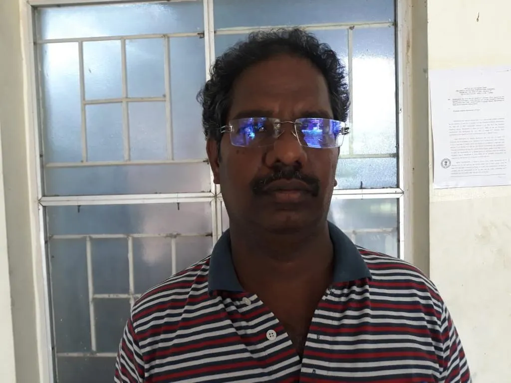 thieves wearing helmets in Vellore again!