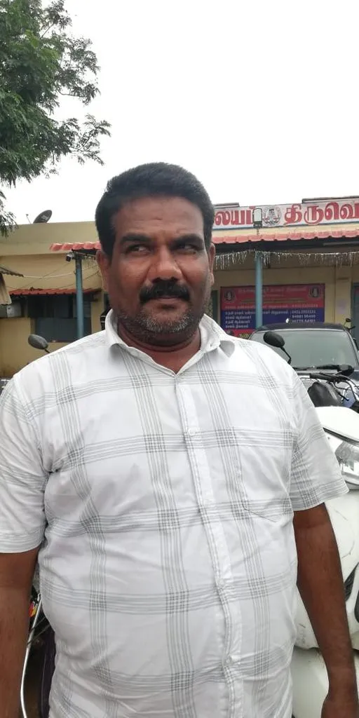   30 Two-wheelers - 4 car thieve arrest