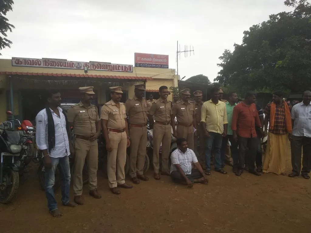   30 Two-wheelers - 4 car thieve arrest
