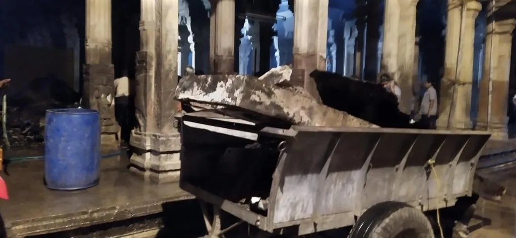 Srirangam temple offering shop burned down