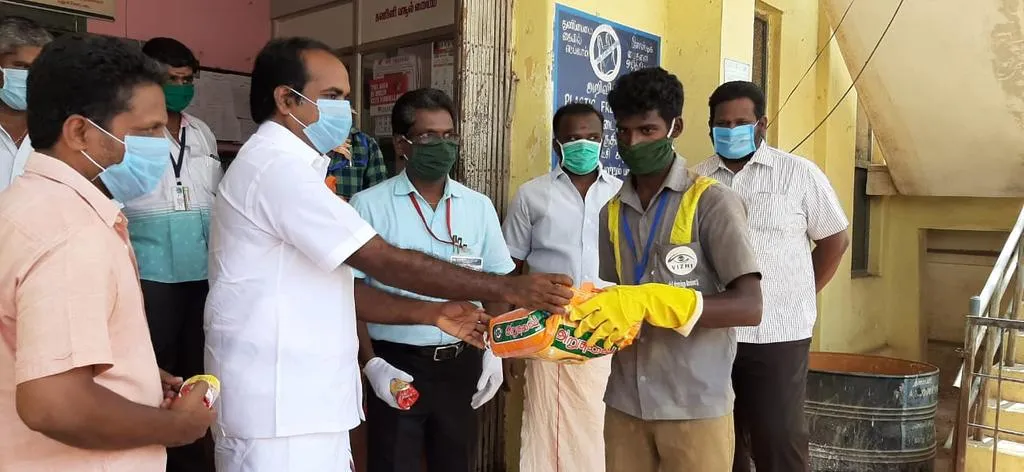 DMK MLA Provides Protective Equipment To Cleaners Struggling On The Field To Prevent Corona Spread