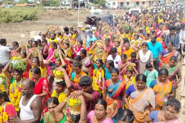 temple priest predicts that the political leader will lost life 
