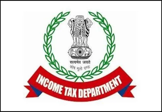 sasikala sudhakaran, ilavarasi properties income tax raid