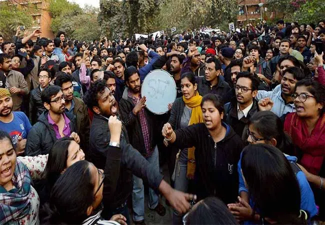 DELHI JAWAHARLAL NEHRU UNIVERSITY FEE INCREASED STOP STUDENTS WITHDRAWN STRIKE 