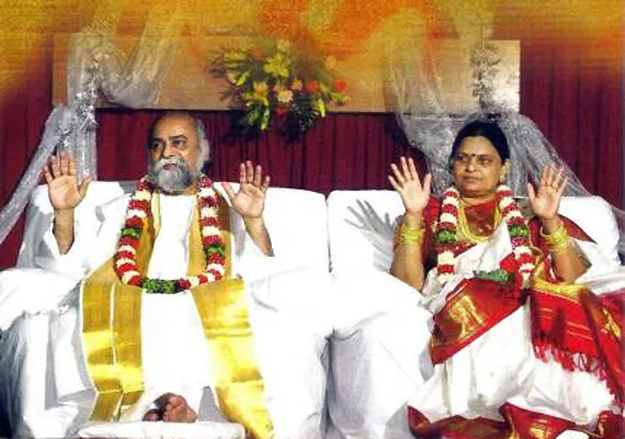 ANDHRA PRADESH KALKI ASHRAM INCOME TAX RAID 20 CRORES RUPEES SEIZURES OFFICERS 