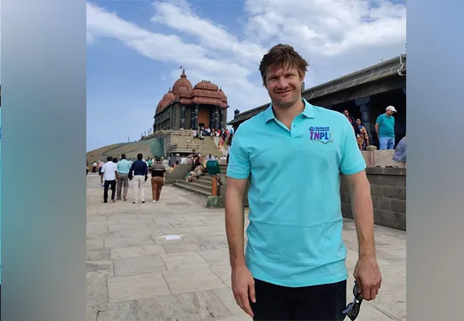 Australian cricket team PLAYER SHANE WATSON  VISIT touched the Thiruvalluvu statue