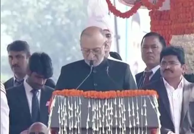 DELHI ARVIND KEJRIWAL TO TAKE AS OATH ON CHIEF MINISTER GOVERNOR 