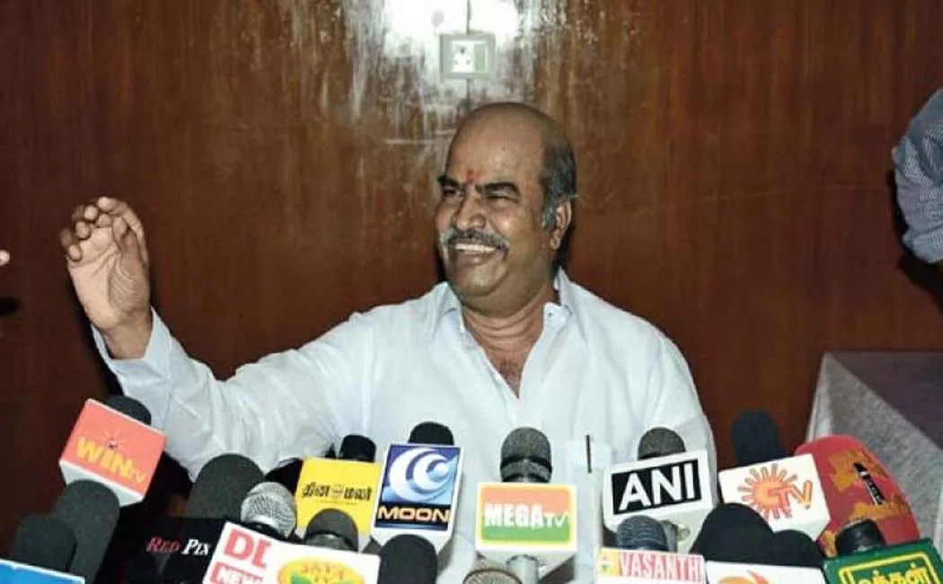 TAMILNADU CM EDAPPADI PALANISAMY MEET CONGREE FORMER MP THANGABALU 