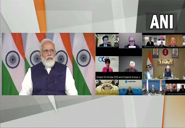 Prime Minister Narendra Modi consults with oil companies!