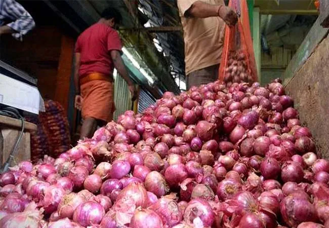 ERODE DISTRCT WEEKLY MARKET ONION PRICE 60 PER KG PEOPLES PURCHASE 