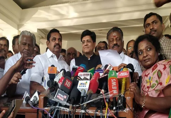 tamilnadu assembly by election admk and bjp alliance may be breake out 
