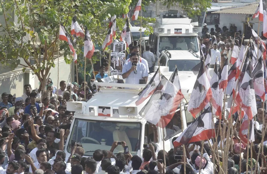 ttv dinakaran election campaign  in erode