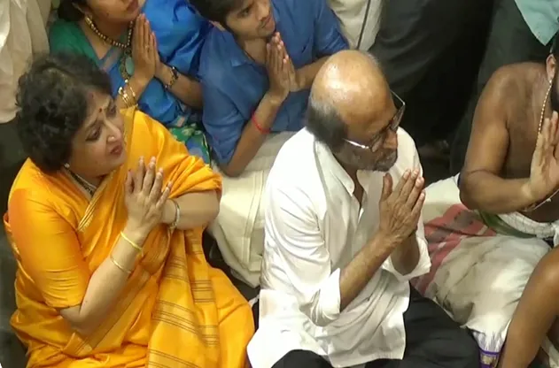 KANCHEEPURAM ATHI VARADAR DARSHAN ACTOR RAJINI KANTH TODAY EARLY MORNING 