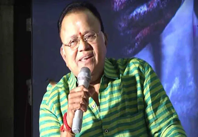 TAMILNADU CM CANDIDATE ELIGIBLE IN ACTOR RAJINIKANTH CHENNAI FUNCTION ACTOR RADHARAVI SPEECH