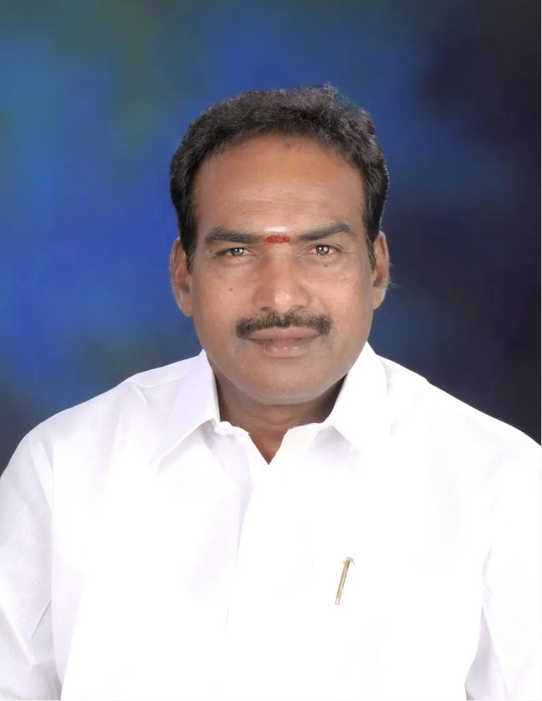 Who is the mayoral candidate? Minister's Family