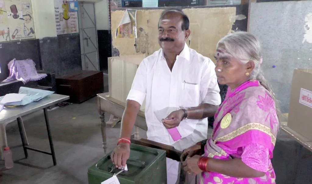 admk minister karupannan participate in local election 