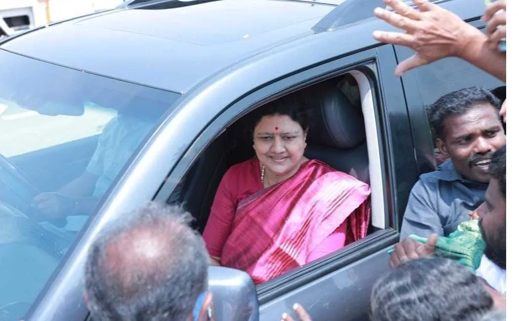 O.P.S. with Sasikala. Meet the brother!
