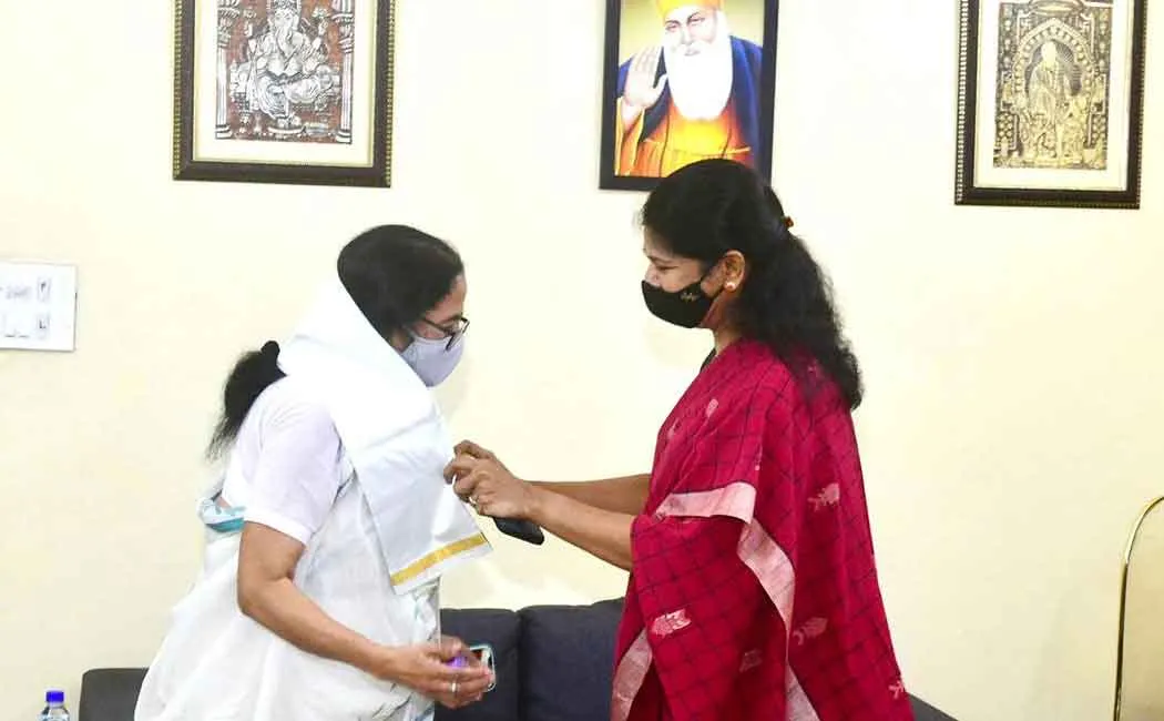 mamata - kanimozhi 