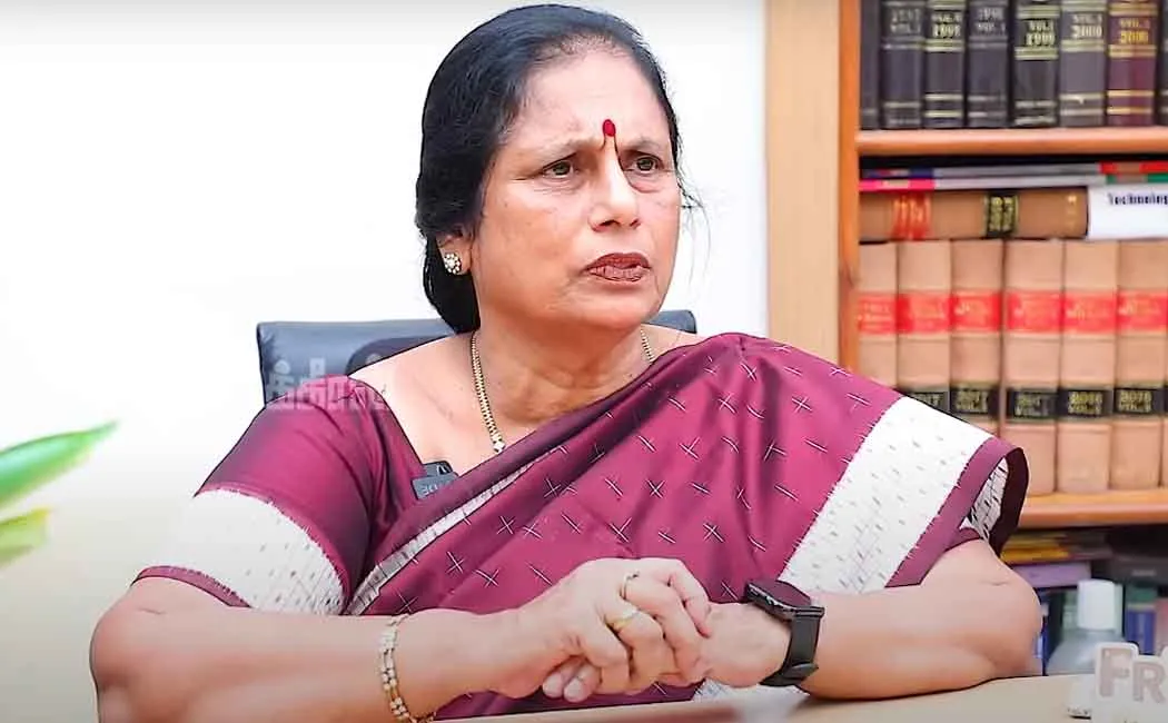 advocate-santhakumaris-valakku-en-50