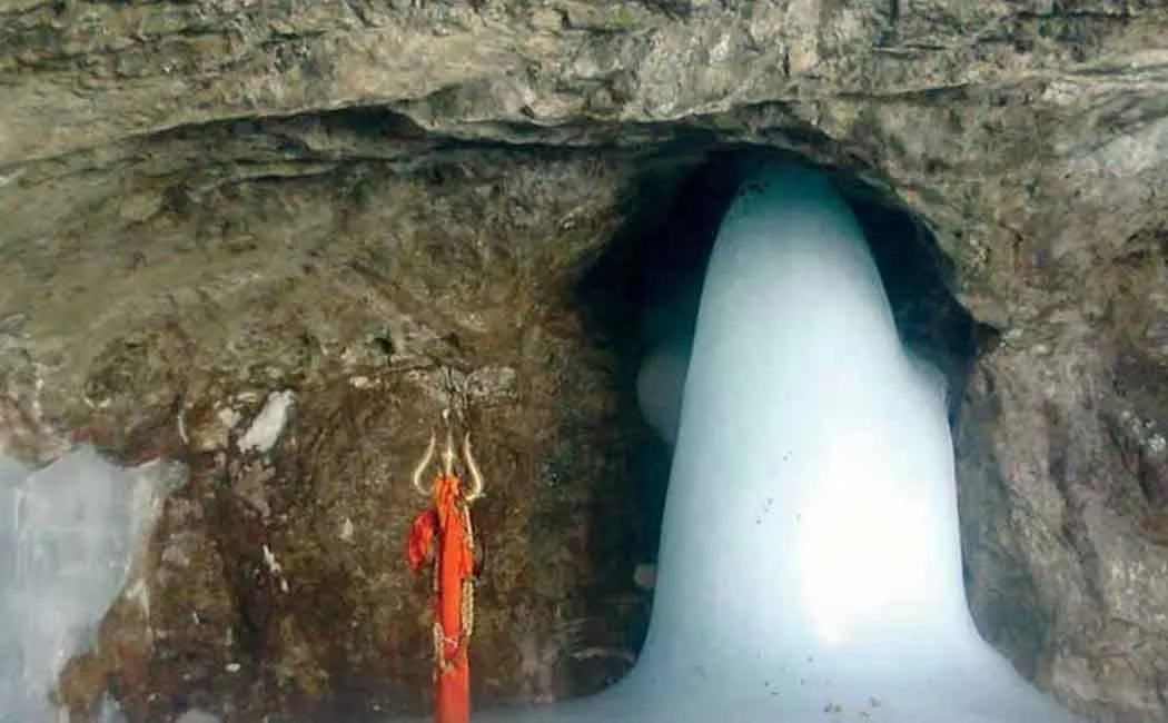Eason looks like a buffalo; Kedarnath Temple!